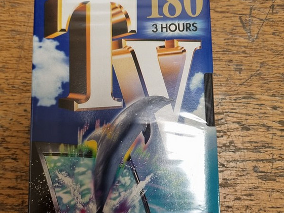 TDK 180 VHS новая, в пленке