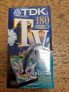 TDK 180 VHS UUS KILES (1 foto / 3)