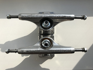 Independent 149 Standard 8.5" детали (2 фото из 8)