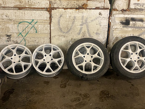 Колеса BMW 17 дюймов (1 фото из 3)