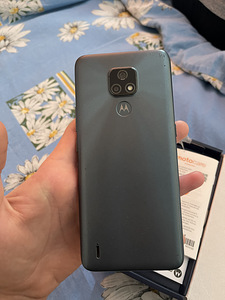 Motorola e 7 (3 foto / 3)