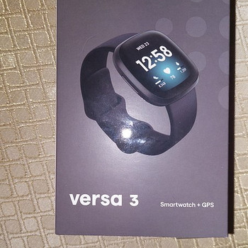 Умные часы + GPS Versa3