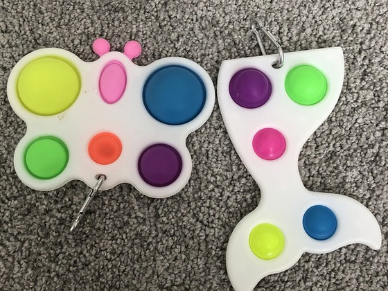 Pop it, pop it, simple diml