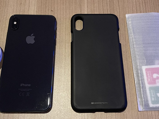 iPhone XS MAX 64 ГБ «серый космос»