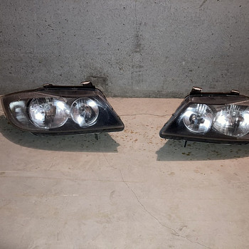 Фары BMW E90. 320 2005 год