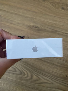 Airpods 2 (3 фото из 4)