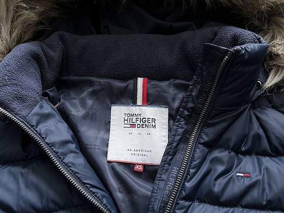 Продам пальто Tommy Hilfiger.