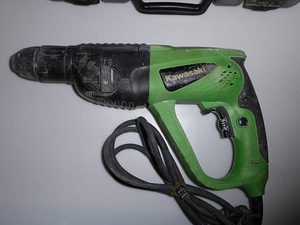 Puurvasar Kawasaki K-EHD 1050 + kohver (4 foto / 6)