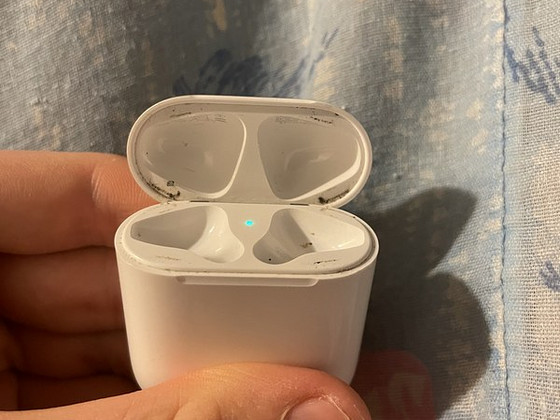 AirPods 2
