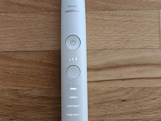 Зубная щетка Philips Sonicare зарядное устройство