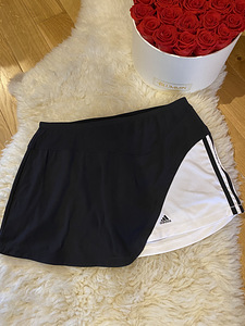 Adidas tenniseseelik,suurus 42. (1 foto / 1)