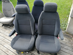 Ford Galaxy, VW Sharan, опоры поворотных сидений капитана (2 фото из 10)