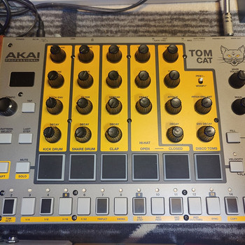 Akai Tom Cat Analog Drum Machine