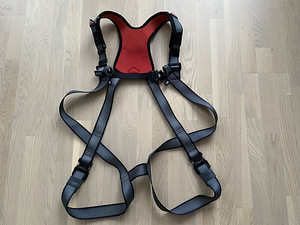 Cresto WORKER PRO Harness 1123 сраховочный комплект (2 фото из 10)