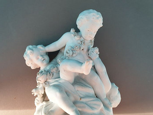 Porcelain de Sevres - Игра путти - Фарфор (3 фото из 5)