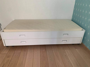 Ligne Roset voodi (1 foto / 4)