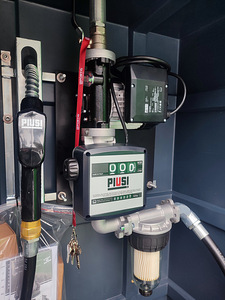 Новый резервуар для топлива - 2500L (3 фото из 8)