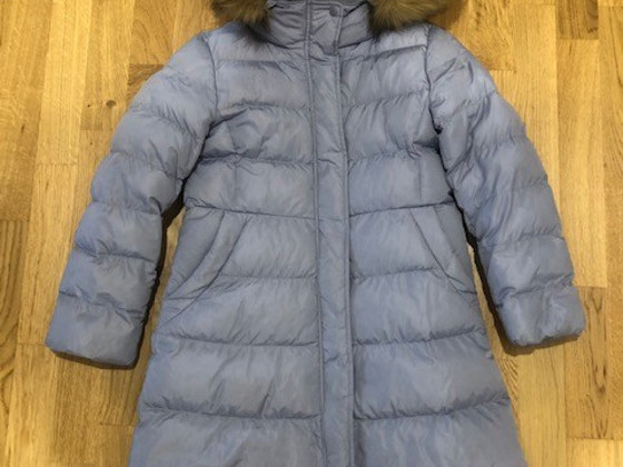 Uniqlo зим. пальто для девочки, р 128 (7-8)