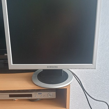 Samsung lcd 19"