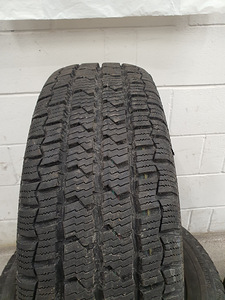 Continental 205/65/16C (6 foto / 6)