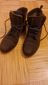BATA (1 foto / 3)