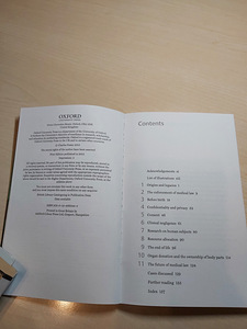 Медицинское право: очень краткое введение - Чарльз Фостер (2 фото из 2)