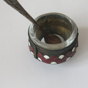 Солонка мельхиоровая с эмалью. Мстёра.