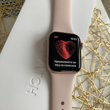 Apple Watch Series 4 GPS, 40 мм, золото