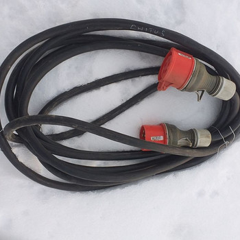 Кабель 5 x 4,0 32A 10м