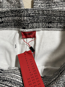 Hugo Boss s. M (4 foto / 4)