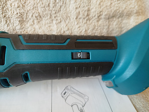 MULTY TOOL аккумуляторный, 18V Новый. Аналог Makita (7 фото из 9)