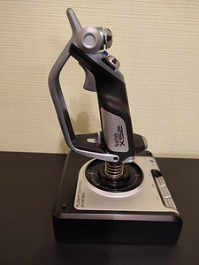 Продам saitek x52 flight control system Бу за 170-130 € (1 фото из 10)