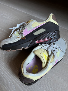 Uued Nike tossud (1 фото из 4)