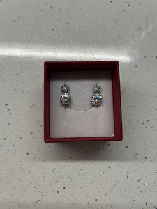 Серебрянные серьги (2 фото из 3)
