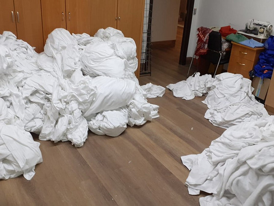 Ветошь ,хорошо впитывает воду,жир,масло,различную жидкость.