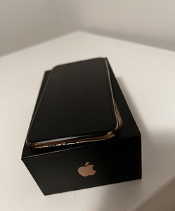 iPhone 11про 256гб (1 фото из 2)