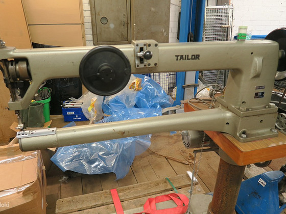 Швейная машина Tailor TG-360NR промышленная