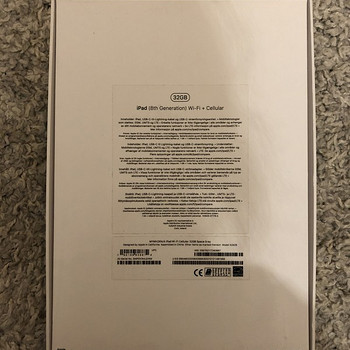 Apple Ipad 32 Гб (8-го поколения) Wi-Fi + сотовая связь