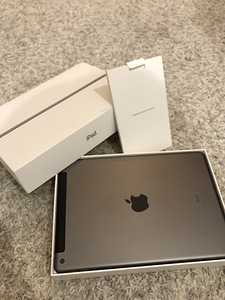 Apple Ipad 32 Гб (8-го поколения) Wi-Fi + сотовая связь (2 фото из 5)