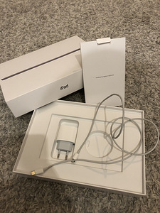 Apple Ipad 32 Гб (8-го поколения) Wi-Fi + сотовая связь (5 фото из 5)