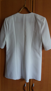 Женские пиджаки (3 фото из 7)