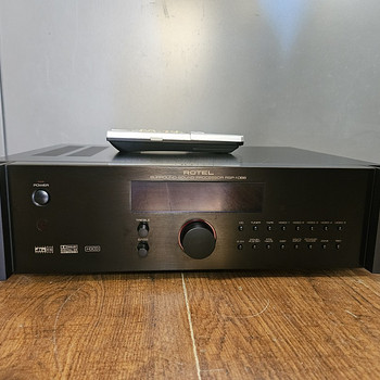 Rotel RSP-1066 Eelvõimendi