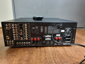 Harman Kardon AVR3000 Audio Video Receiver (3 фото из 3)
