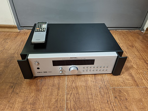 Rotel RSP-1068 eelvõimendi (3 фото из 4)