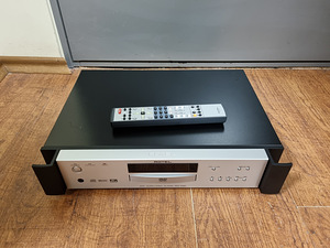 Rotel RDV-1060 CD/ DVD Audio Video Player (2 фото из 3)