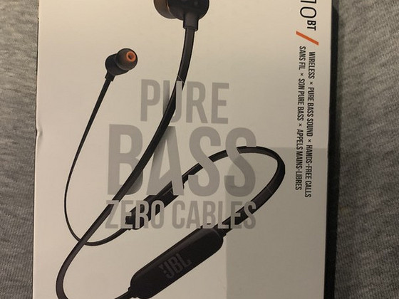 Беспроводные наушники jBL TUNE110BT
