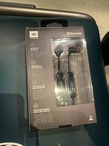 JBL TUNE110BT juhtmevabad kõrvaklapid (2 foto / 2)