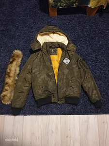 Подходящая зимняя куртка M (4 фото из 6)