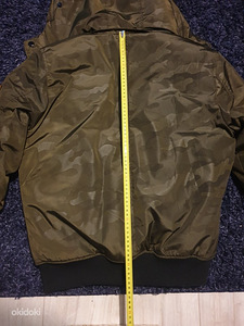 Подходящая зимняя куртка M (6 фото из 6)