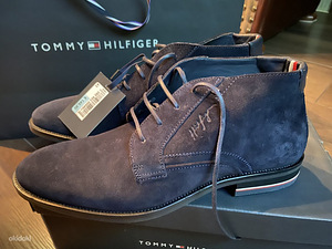 Новые ботинки Tommy Hilfiger 44 размера (1 фото из 2)